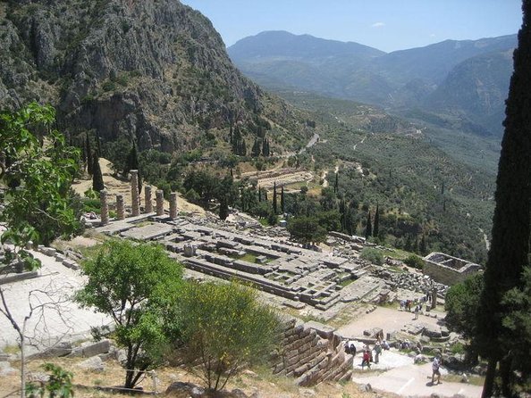 Delphi and Meteora, 2-Days Private Tour - Delphi Archaeological Museum and the Temple of Apollo, the Oracle Gets Specific