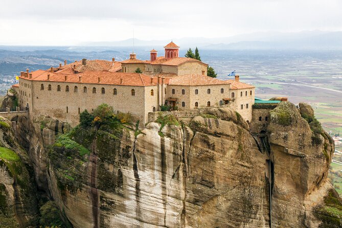 Delphi and Meteora, 2-Days Private Tour - Private Transport, Early Starts, and Staying Comfortable on the Drive