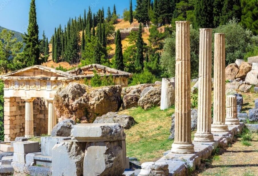 Delphi: Audiovisual self-guided tour with 3D models - Key highlights you will care about most