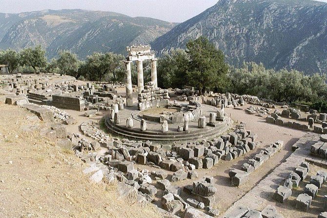 Delphi Full Day Private Tour: Temple of Apollo, Museum, Navel of Earth & Oracle - From Athens pickup to a comfy drive that saves your energy