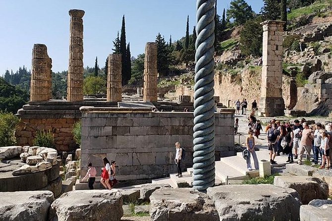 Delphi Full Day Private Trip From Athens With Lunch Overlooking the Sea - Delphi Ancient Town and Sea Views: The Part That Feels Like Greece