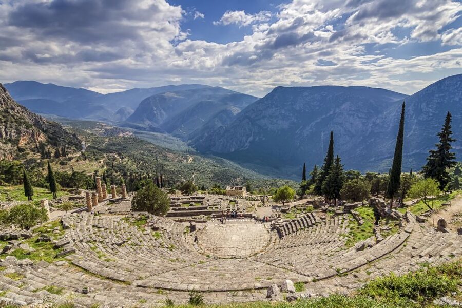Delphi Guided Walking Tour and Admission Ticket - Key takeaways