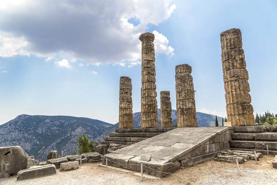 Delphi Guided Walking Tour and Admission Ticket - Practical tips: shoes, heat, and how to enjoy the walk