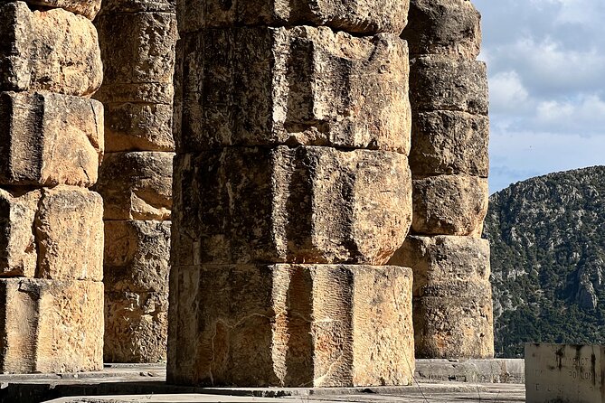 Delphi Historical Private Guided Tour & Thermopylae Hot Springs - Delphi Archaeological Museum: make Apollo come alive before you walk the sanctuary