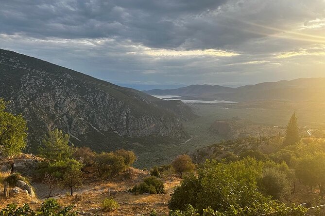 Delphi Historical Private Guided Tour & Thermopylae Hot Springs - Price and value: what $665.11 per person is really paying for