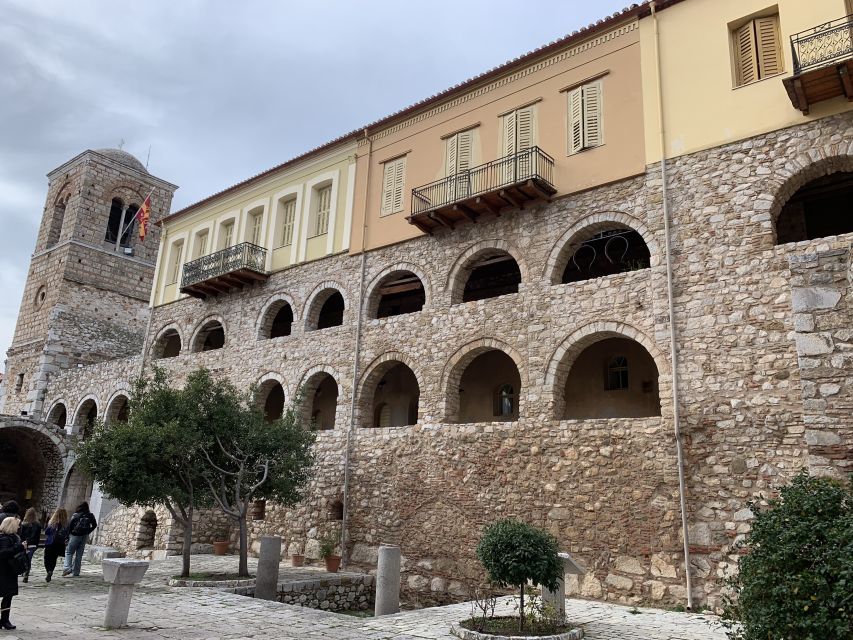 Delphi: Private Day Tour from Athens with Luxurious Vehicle - Hosios Loukas Monastery: a 11th-century stop with big visual payoff