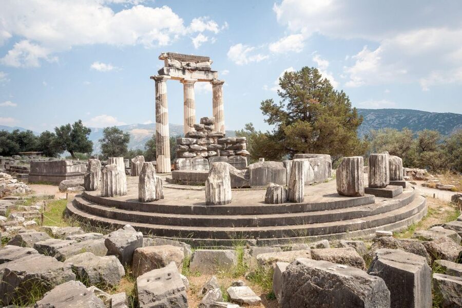 Delphi Small-Group Day Trip From Athens - Leaving Athens for Delphi, the route is part of the experience