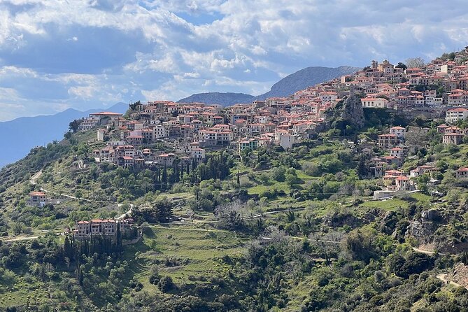 Delphi & Thermopylae Full Day Private Tour from Athens - Delphi Archaeological Museum: getting your bearings before you walk the ruins