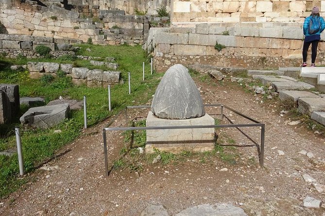 Delphi with Professional English Guide and Transportation - Guides Matter: What to Expect From the Human Part