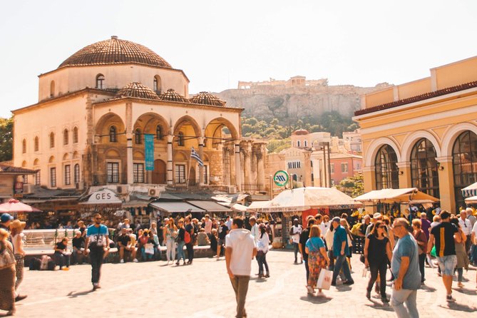 Discover Athens’ most Photogenic Spots with a Local - Stop 1: The fountain shot that frames Athens government buildings