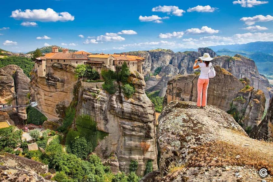 Feel Ancient thermal Spa Visit Delphi, Leonidas ℨoo Spaʀtan - Delphi’s holy fountain and archaeological site, with a guide who sets the stage