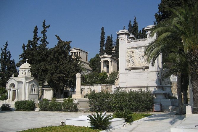 First Cemetery of Athens Walking Tour - Stop 2: Anapafseos Street, Funerary Customs, and Sculpture Lessons