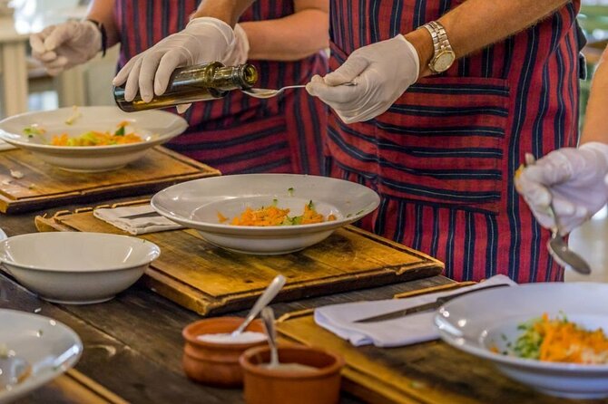 Food Tour in Athens - Pacing, group size, and logistics that affect your comfort