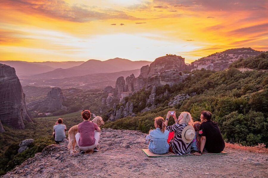 From Athens: 2 Days Meteora, Thermopylae & Delphi Tour - Should you book this Meteora and Delphi tour?