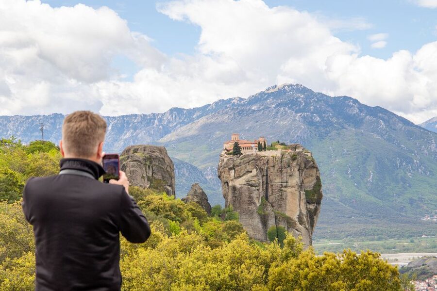 From Athens: 2 Days Meteora, Thermopylae & Delphi Tour - Who should book this tour, and who should think twice