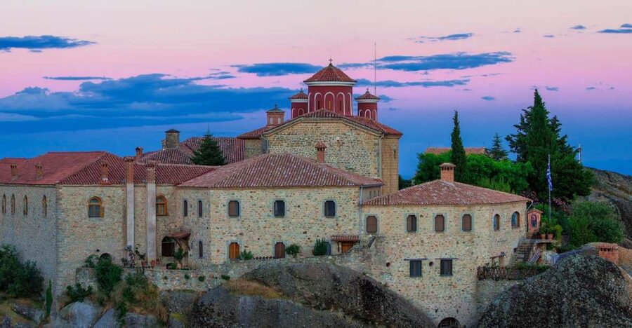 From Athens: 3-Days Meteora with small size local tours - Day 1: Athens to Kalampaka by air-conditioned bus, then Meteora sunset