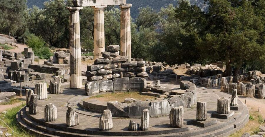 From Athens: 4-Day Peloponnese, Delphi, and Meteora Tour - Athens pick-up, coach comfort, and what the $742 covers