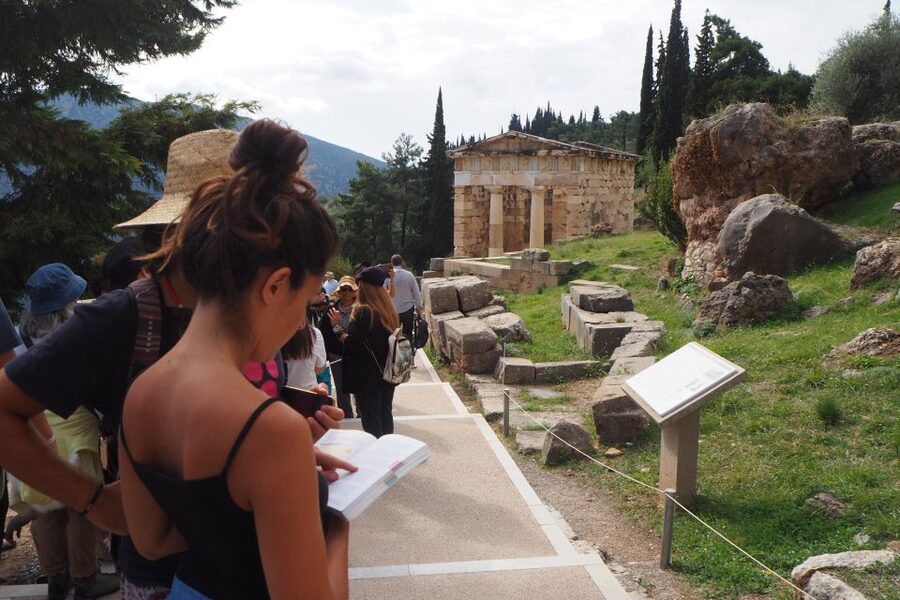 From Athens: Day Tour to Delphi - Why a 10-hour Athens to Delphi Day Trip Works