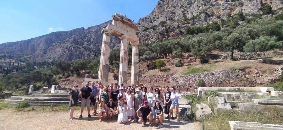 From Athens: Delphi Full Day V.R. Audio Guided Tour - Delphi Archaeological Museum: why it complements the ruins