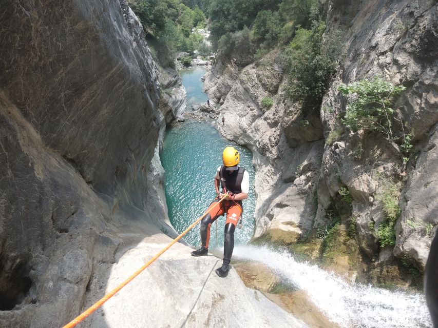 From Athens: Manikia Gorge Canyoning - Natural pools and river trekking you can’t do on your own