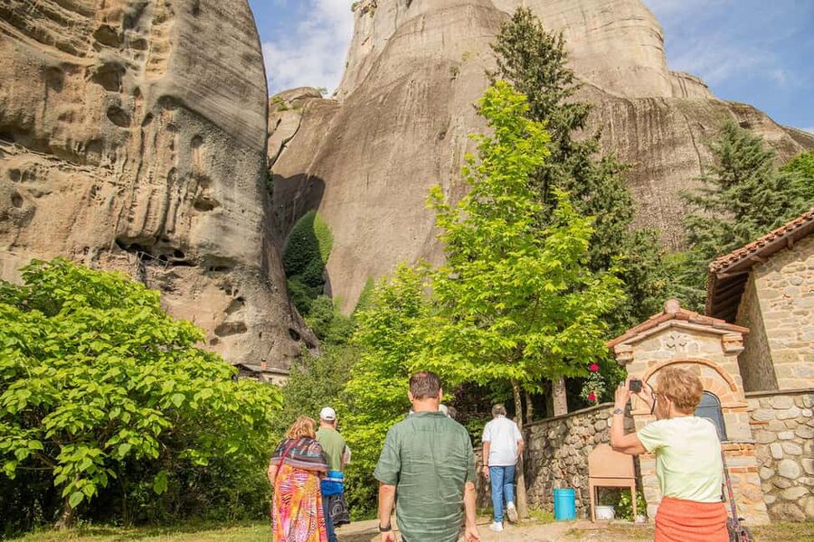 From Athens: Meteora Monasteries and Hermit Caves Tour - Why this Athens-to-Meteora day trip is a smart use of time