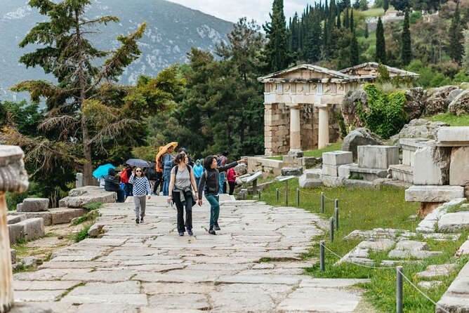 From Athens: Small-Group Delphi, Museum & Arachova Day Trip - Key things that make this day trip work
