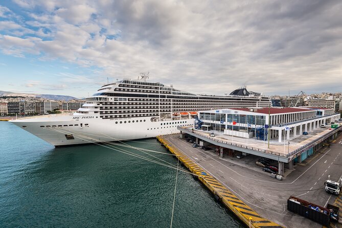 From central Athens to Piraeus Port - Who should book this transfer?