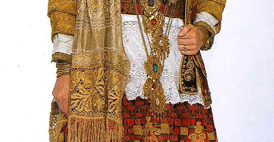Greek dance lessons - Key things to know before you go
