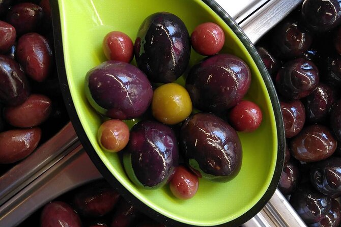 Greek Olives and Olive Oil Tasting in Athens - The 30-minute flow: how the tasting is paced and what you get