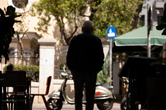 Guided Street Photography Tour in Athens - Price and Logistics for a $69.81 Photo Session