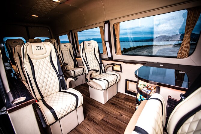 Half day tour in Athens - The driver experience: why fast can still feel smooth