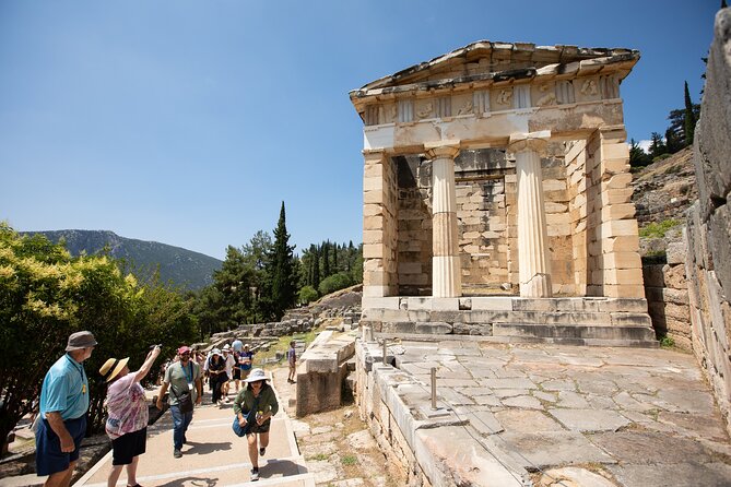 Historical Delphi One Day Tour with Arachova Stop & Expert Guide - Guide style matters, and this one is typically strong