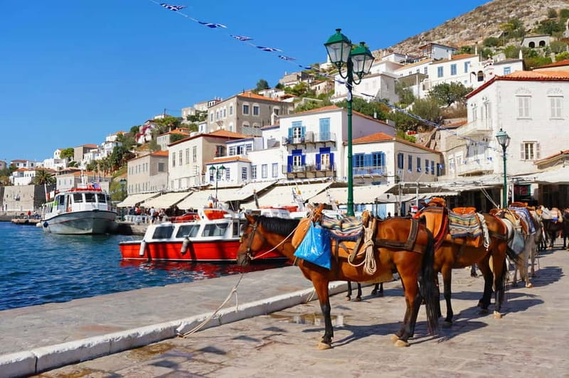 Hydra Island Trip from Athens with Ferry Tickets Included - Ferry Ride Over: A Clean, Managed Transition