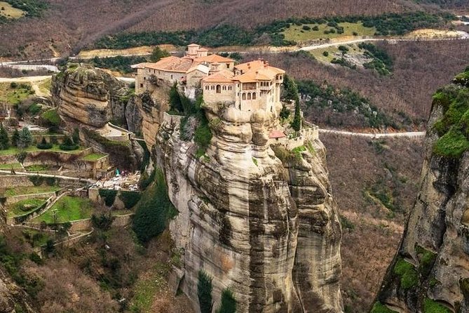 Indulge to the beauty of Greece with the 4 days Classical Greece private tour - Athens to the Peloponnese, Delphi, and Meteora, in one tight loop