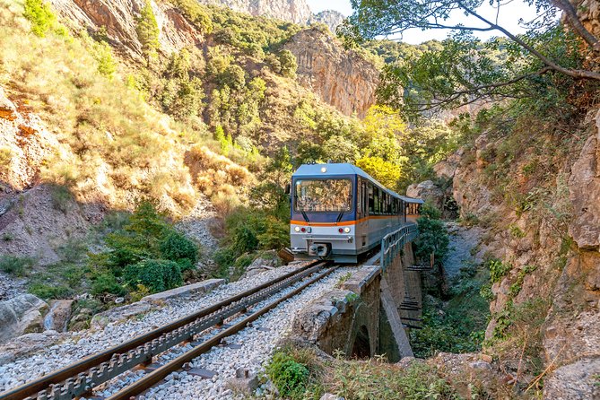 Kalavryta, Rack Railway & Cave of Lakes Full Day Private Tour - The door-to-door plan: pickup, vehicles, and timing