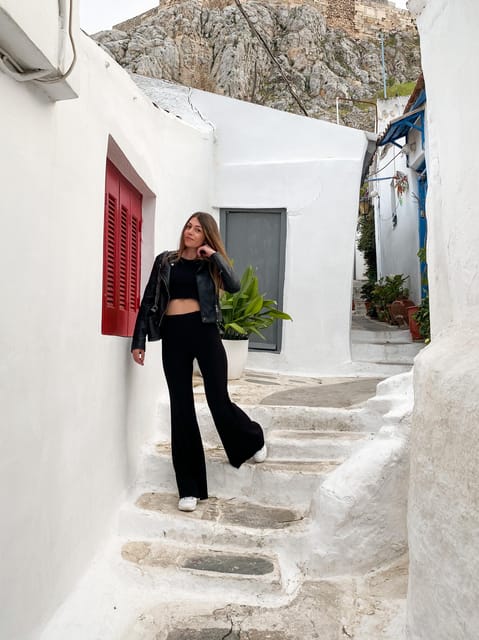 Magic Walk in Athens with Local Friends - IG photos without losing the plot