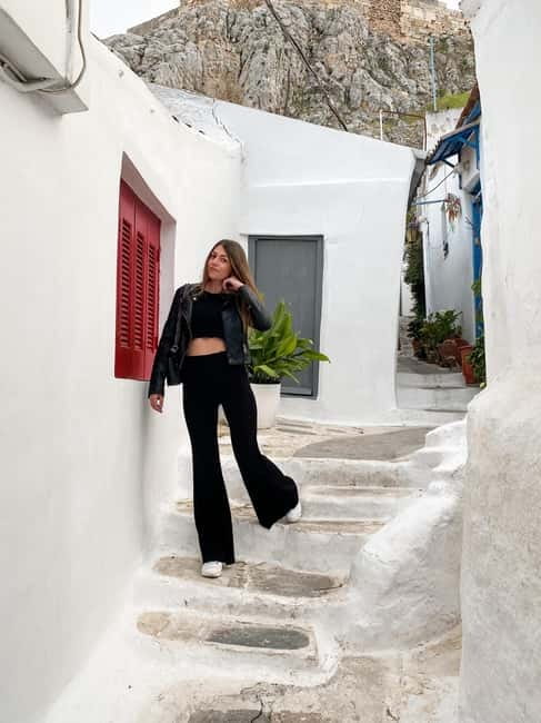 Magic Walk in Athens with Local Friends - Meeting at Ifestou and Monastiraki Square, and how to plan your 2.5 hours