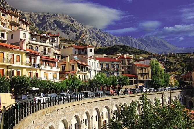 Mercedes Private Tour to Delphi and Thermopylae - Hosios Loukas Monastery: UNESCO Calm at the End of the Day