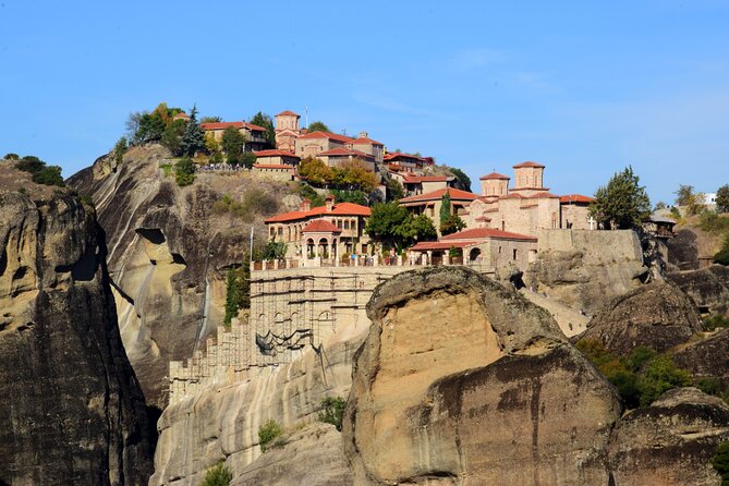 Meteora: A Private Journey to the Monasteries in the sky - Varlaam: impressive frescoes and museum time