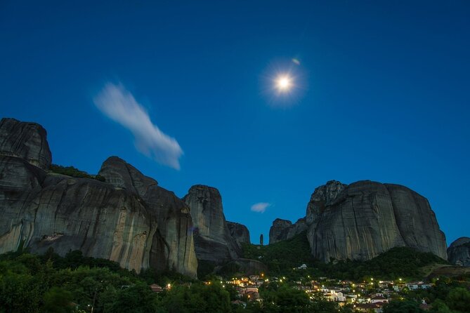 Meteora and Thermopylae Private Tour from Athens - The Thermopylae stop: Leonidas monument in 15 minutes