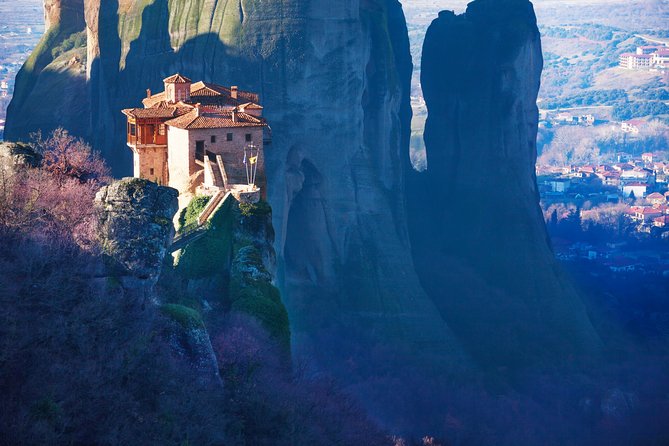 Meteora daytrip private tour for groups from Athens - What to wear and how to move comfortably on the stairs