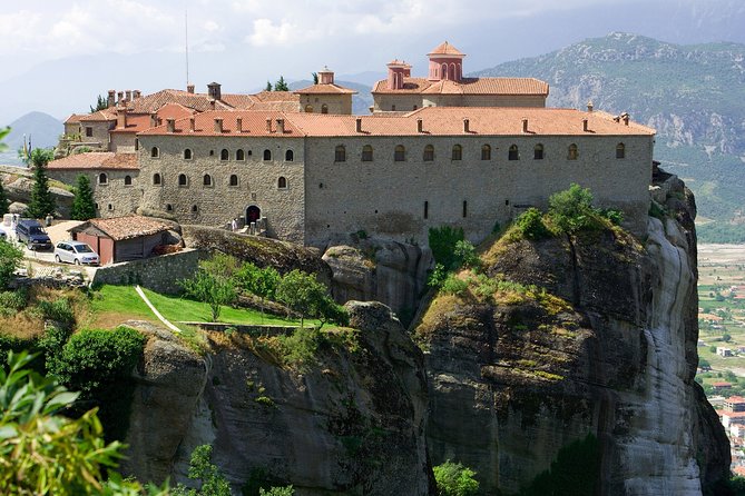 Meteora Full Day Private Tour From Athens - Kalambaka lunch break: time to choose your own Greek meal