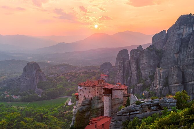 Meteora Full Day Private Tour from Athens including Lunch - Lunch in the Meteora area: Greek tavern time, with room to breathe