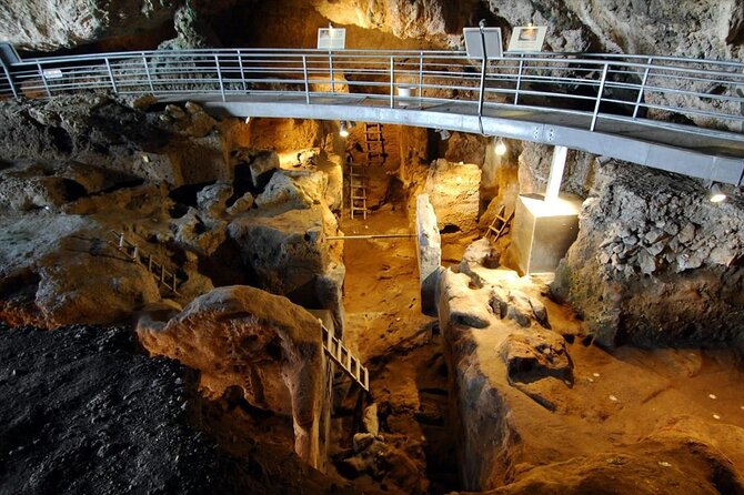 Meteora, monasteries & 130.000bc cave of theopetra prive - Why this Meteora day works better than piecing it together