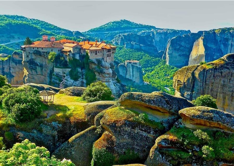 Meteora Monasteries: Full Day Tour from Athens - Why Meteora from Athens feels like a whole different world