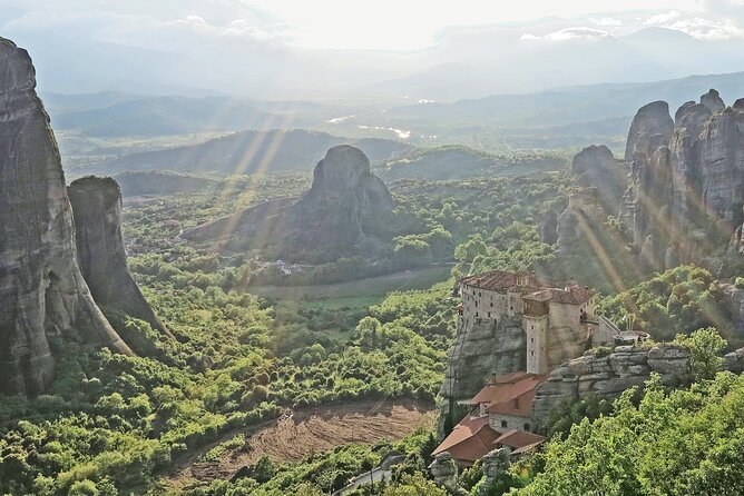 Meteora Monasteries Private Full Day Trip From Athens - Who this Meteora and Thermopylae private day trip suits best
