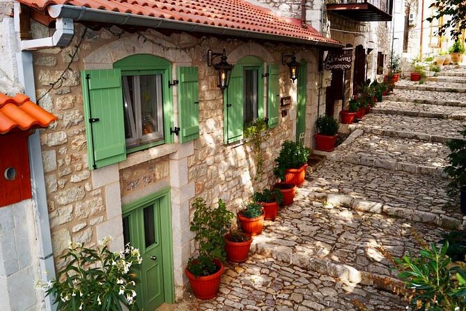 Mt. Villages of Arcadia & Clifftop Monastery Private Day Trip - Offshore Hydropower Museum and Lousios River: Water Power Meets Myth