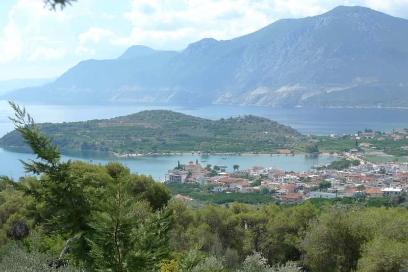 Mycenae Nafplion: one day Spanish guided tour - Meeting point at the Melina Mercouri monument near Acropolis metro