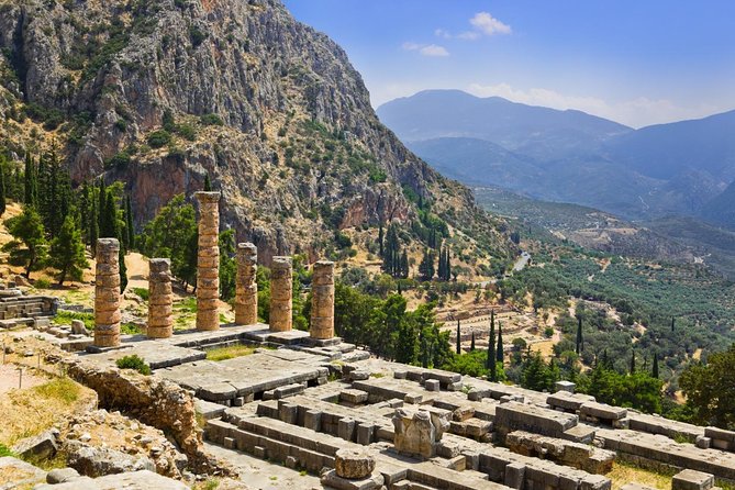 Mystical Delphi & Hosios Loukas Byzantine Wonder Luxury Day Tour - Treasuries and the Athenian angle, from Marathon to war trophies