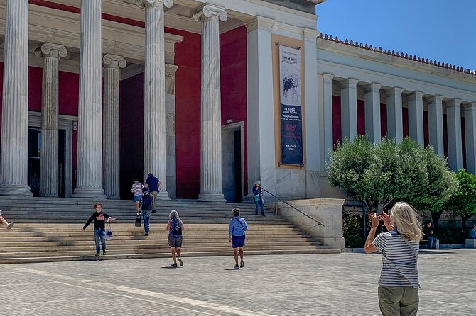 National Archaeological Museum Private Tour with Licensed Expert Guide - What the private guide actually changes in your experience